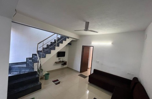 Mandavi Villa | Villa 15: Family-Friendly Oceanfront Retreat in Pondicherry