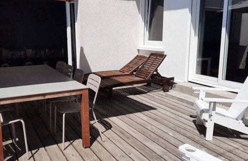 Agon-Coutainville House | Beachside Villa with Ocean View, Free WIFI & Pool Access