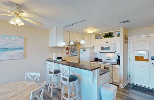Jekyll Island Condo | Seaside Escape at Villa 185 - Annabelle By The Sea