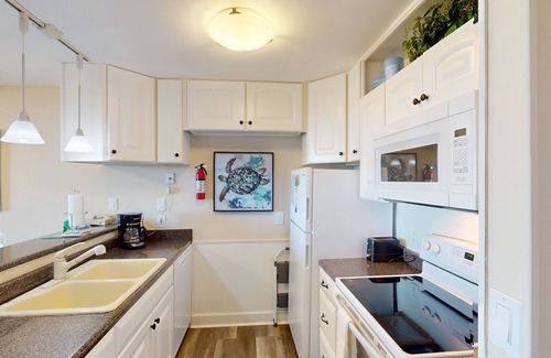 Jekyll Island Condo | Seaside Escape at Villa 185 - Annabelle By The Sea