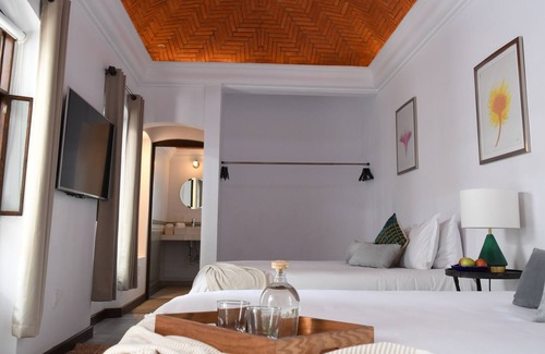 Lourdes Hotel | Villa 1927 Arthotel Boutique