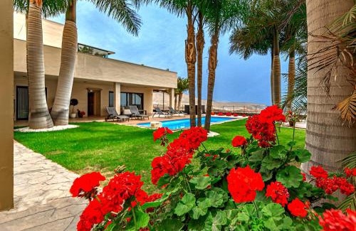 El Madronal Villa | Guest Rated: 9.9 Villa 23 Caldera Del Rey near Siam Park