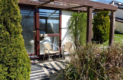 Ryde House | Villa 23: Family-Friendly Retreat with Pet Accommodations