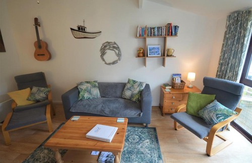 Ryde House | Villa 23: Family-Friendly Retreat with Pet Accommodations