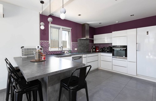 Hurtigheim Villa | Private Spa Villa with Barbecue & Table Football Awaits