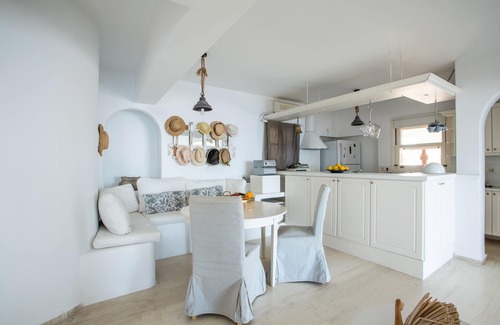 Tourlos Villa | Exclusive Villa with Private Pool & Spectacular Views