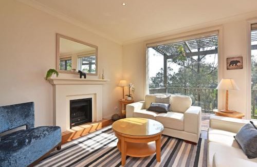 Pokolbin Villa | Discover Villa 2br Heafy Lodge at Cypress Lakes Resort