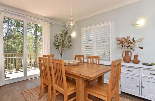 Pokolbin Villa | Relaxing 4-Star Pinot Grigio Villa in Cypress Lakes Resort