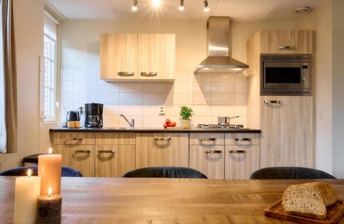 Voorthuizen Villa | Spacious Villa with Kitchen for 8 Guests – Perfect Getaway