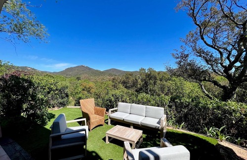 Les Restanques Villa | Family-Friendly Villa with Ocean View in Golfe de Saint Tropez