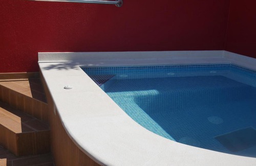 Charneca de Caparica e Sobreda Hotel | Discover Villa 3 Caparica - Lisbon's Premier Gay Beach Resort