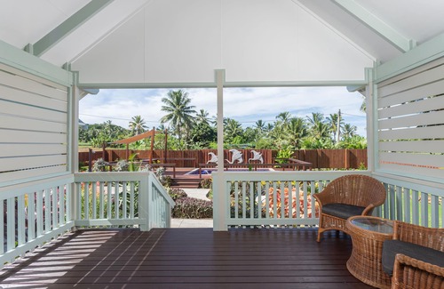 Tapere of Titikaveka Villa | Seaside Escape: Villa 3 - Naeas Studio with Oceanfront Pool