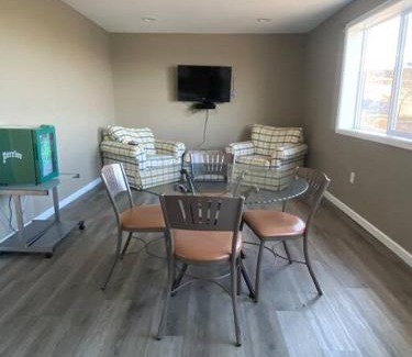 Lake Ozark House | Villa #3: Perfect Spot for Bachelor/Bachelorette Parties!