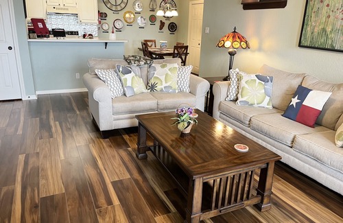 Highland Lake Estates Condo | Villa 3225: Lakeview Retreat with Pool & Modern Amenities