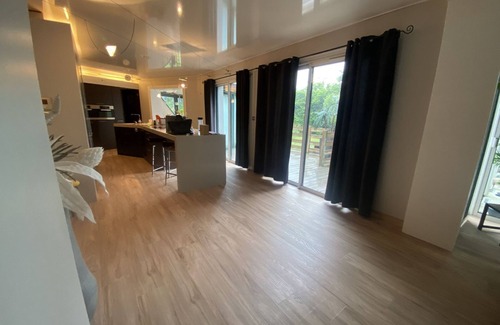 Saint-Renan Villa | Villa with Indoor Pool, Spa & Fitness Just 10 Min from Beach