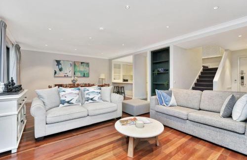 Pokolbin Villa | Elegant 3BR Chardonnay Villa at Cypress Lakes Resort