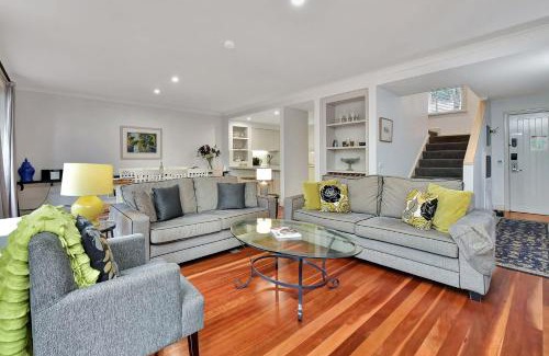 Pokolbin Villa | Discover Villa 3br Chianti in Cypress Lakes Resort