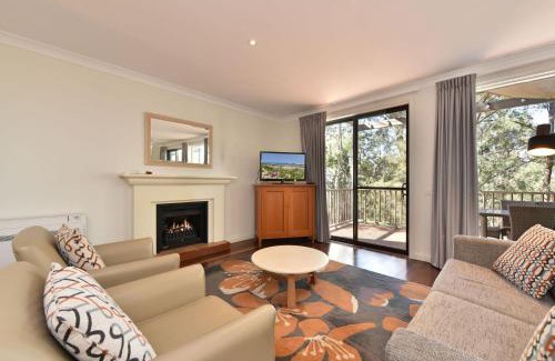 Pokolbin Villa | Relaxing Villa 3br Fiano at Cypress Lakes Resort