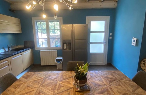 Uzes Other | Villa Near Uzès with Pool, Gym & Family-Friendly Amenities