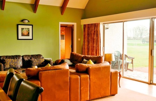 Pittenweem House | Elegant Villa 4: 4 Bedrooms, Sauna & Leisure Club Access