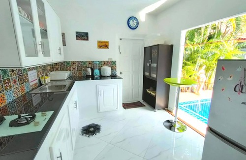 South Pattaya Villa | Brand New Villa: 4 Bedrooms, Private Pool & Beach Access