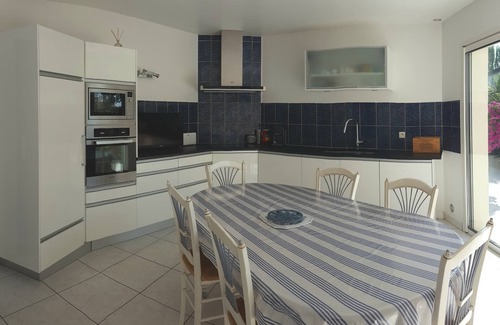 Saint-Vincent-de-Tyrosse House | Beautiful Villa with Heated Pool near Hossegor Capbreton