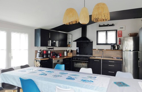 Angoulins Villa | Villa with Indoor Pool, Hot Tub & Oceanfront Views