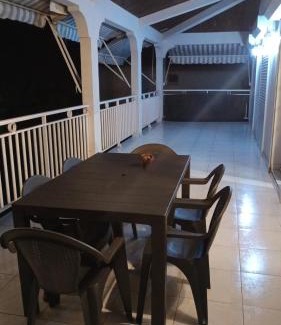 Petit Bourg House | Villa 4 P, 3 chambres, avec jardin Ti'kaz Groot