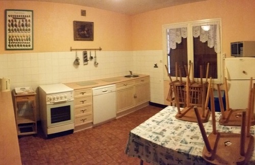 Roscanvel Villa | Peaceful Villa for 4 with Ocean View & Vast Garden