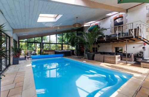 Port-des-Barques Villa | Oceanfront Villa with Pool, Spa & Beach Access