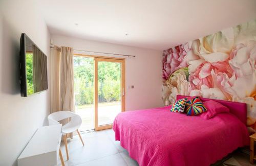 Messanges Villa | Elegant Villa with Pool in Tranquil Area Near the Ocean