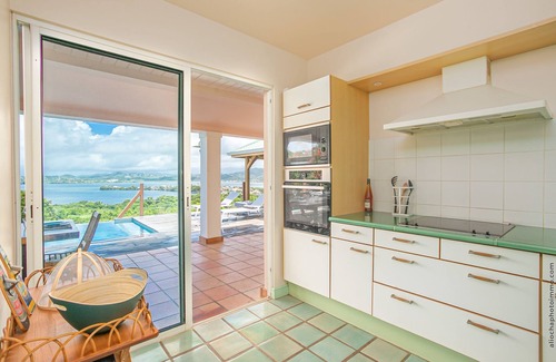Le Robert Villa | Elegant Villa with Pool and Breathtaking Ocean Views