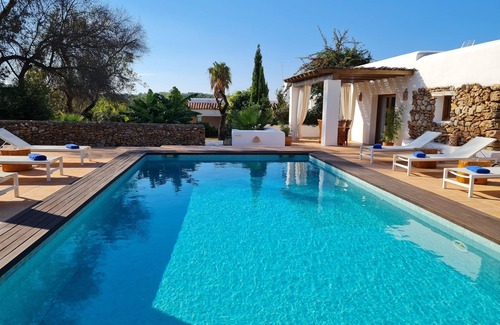 Sant Carles de Peralta Villa | Relaxing Villa Steps from the Beach with Pool & Gardens