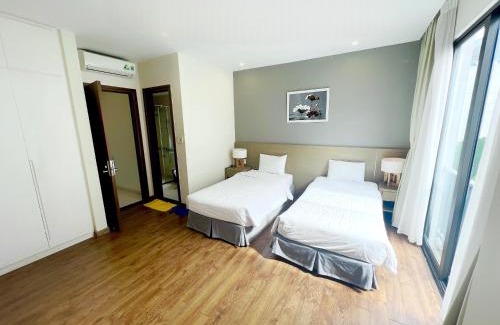 Ha Long Apartment | Pet-Friendly Royal Lotus 5-Bedroom Oceanfront Retreat