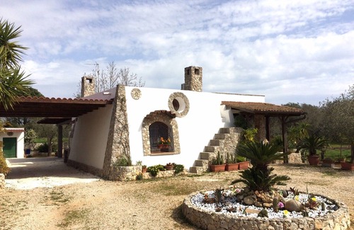 Andrano House | Pet-Friendly Villa with Ocean View & Spa - Perfect for Families
