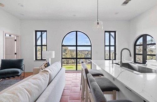 Spicewood House | Villa 6: Family-Friendly Retreat with Pool & Hot Tub