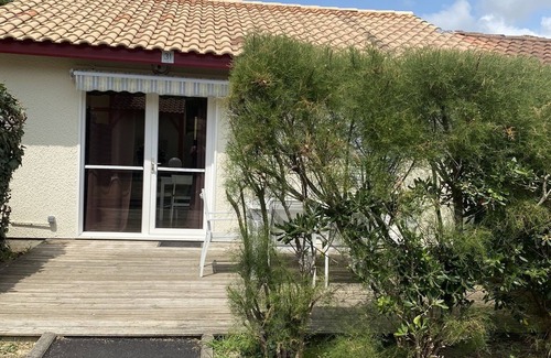 Soustons Villa | Pet-Friendly Villa with Pool and Oceanfront Views