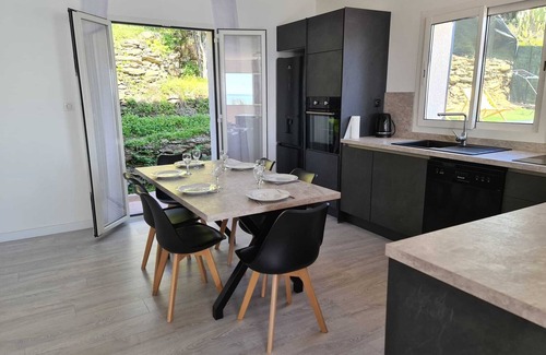 Pietranera Villa | Villa with Jacuzzi & Ocean View - Guest Rated 10/10