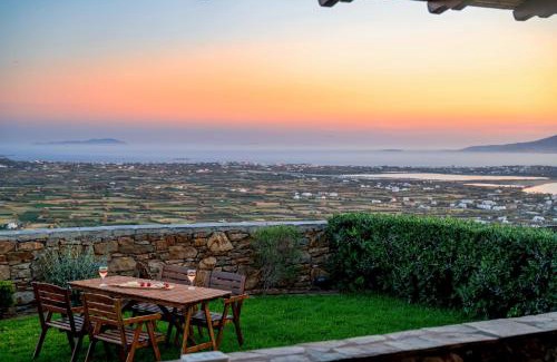 Naxos Town Apartment | Oceanfront Villa-7Days: Pet Friendly with 10/10 Guest Rating