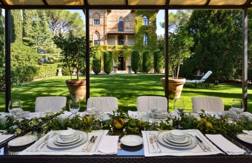 Chiusi Villa | Experience Villa Parco del Principe with Pool & Kitchen