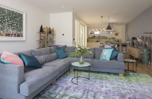 Salcombe Cottage | Experience Oceanfront Bliss at Villa 8, Estura