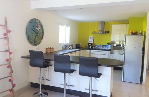 Les Maillans Villa | Relaxing Villa for 8 with Pool & Ocean Views, Near Beaches