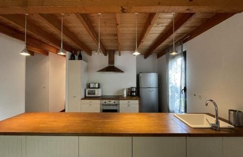 Soustons Villa | Villa Soustons: Family-Friendly Oasis with Pet Access