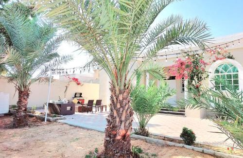 Al Riffa Villa | Relax at Villa 9 Palms Beach - Child-Friendly Retreat