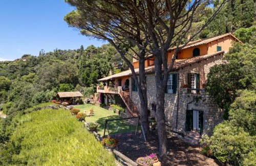 Cala Piccola Villa | Discover Villa a Cala Piccola: Oceanfront Retreat Awaits