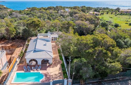 Santanyi House | Villa Abril: 4-Star Retreat with Pool & Pet-Friendly Stays
