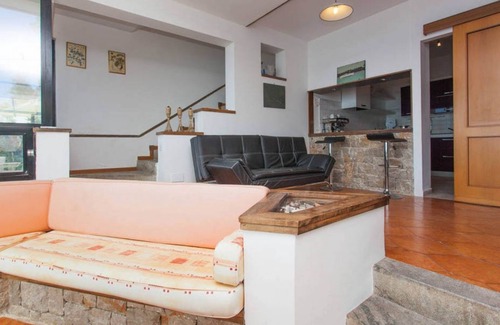 Bagheria Apartment | Guest Rated 10/10: Villa Acqua Chiara "Mare" Apartments