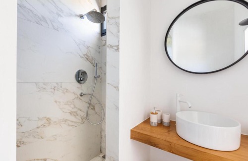 Matino House | Perfect Family Retreat at Villa Acqualuce by BarbarHouse