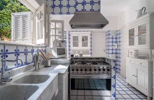Santa Flavia Villa | Escape to Villa Acquamarina: Poolside Retreat by the Sea