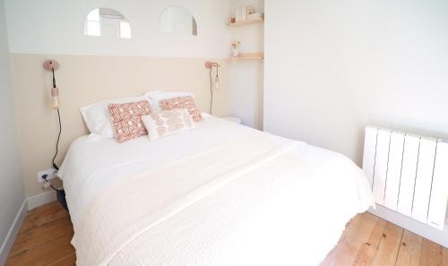 Mers-les-Bains Apartment | Villa Adèle: Oceanfront Apartment with Gorgeous Sea Views